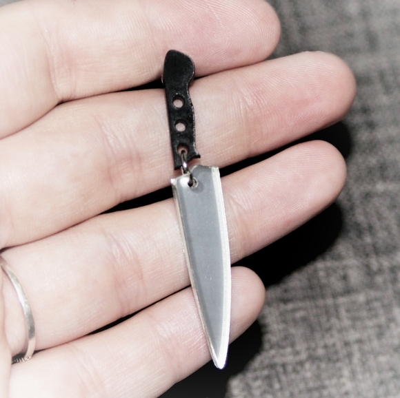 Mirrored silver Knife earrings - Picture 4 of 14